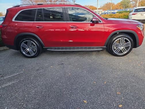 2025 Mercedes-Benz GLS 450 4MATIC
