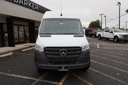 Arctic White 2024 Mercedes-Benz Sprinter 2500 High Roof