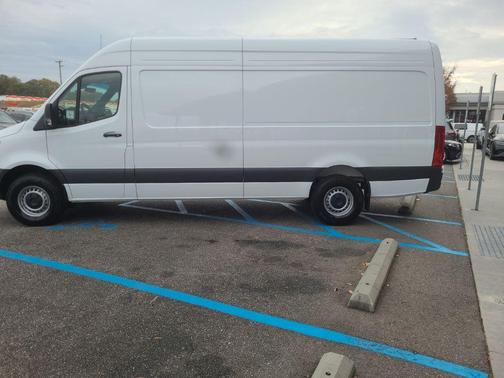 Arctic White 2025 Mercedes-Benz Sprinter 2500 High Roof
