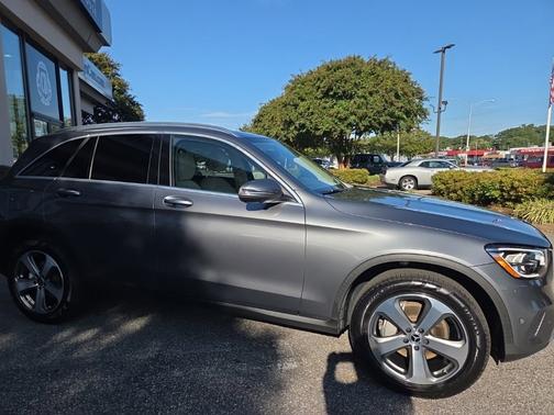 2021 Mercedes-Benz GLC 300