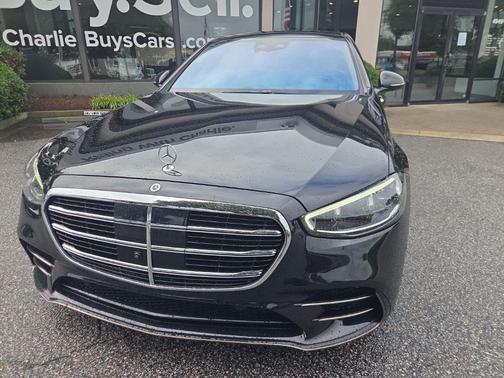 Obsidian Black Metallic 2024 Mercedes-Benz S-Class 4MATIC