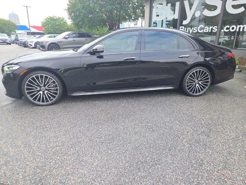 Obsidian Black Metallic 2024 Mercedes-Benz S-Class 4MATIC