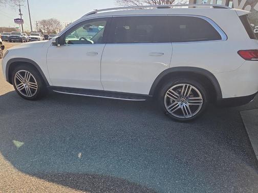 Polar White 2022 Mercedes-Benz GLS 450 4MATIC