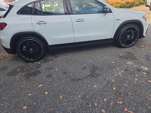 2022 Mercedes-Benz AMG GLA 35 