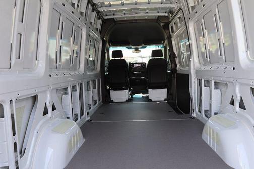 Arctic White 2025 Mercedes-Benz Sprinter 2500 High Roof