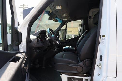 Arctic White 2025 Mercedes-Benz Sprinter 2500 High Roof
