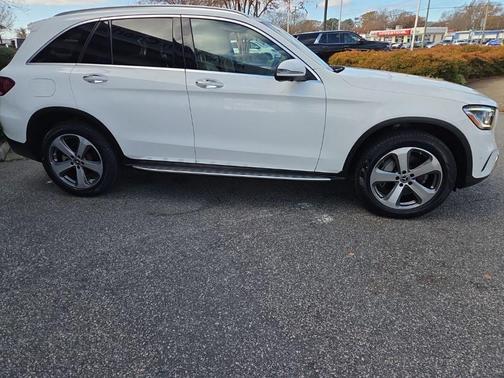 Polar White 2022 Mercedes-Benz GLC 300 4MATIC