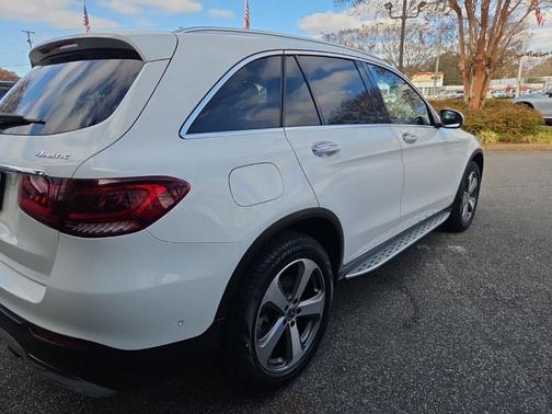 Polar White 2022 Mercedes-Benz GLC 300 4MATIC