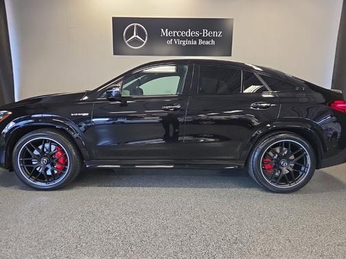 Obsidian Black Metallic 2025 Mercedes-Benz AMG GLE 63