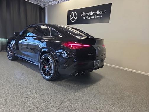 Obsidian Black Metallic 2025 Mercedes-Benz AMG GLE 63