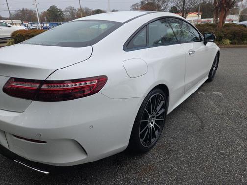 Polar White 2022 Mercedes-Benz E-Class E 450