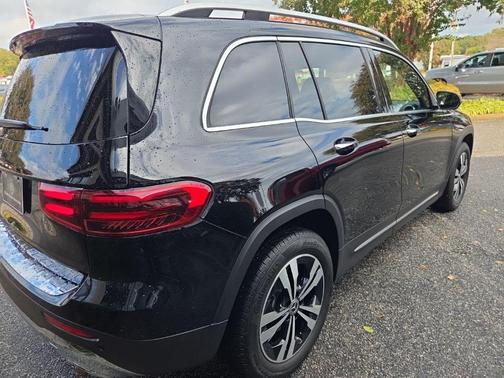 Night Black 2025 Mercedes-Benz GLB 250 Base