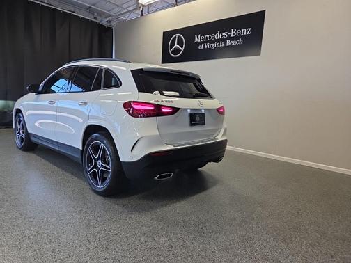 Polar White 2025 Mercedes-Benz GLA 250 4MATIC