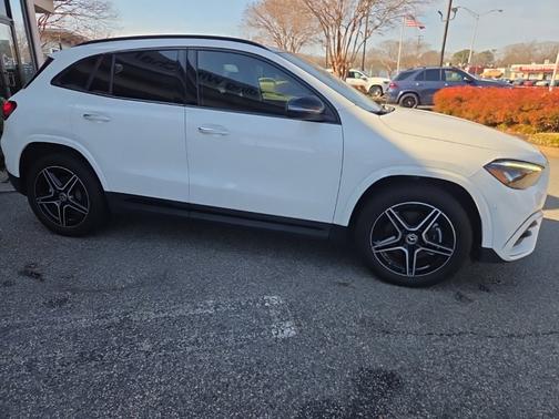 2025 Mercedes-Benz GLA 250 Base