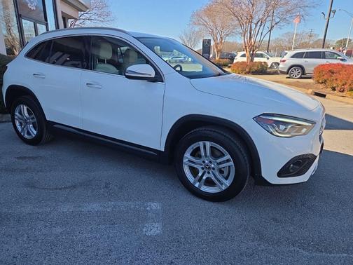 Polar White 2022 Mercedes-Benz GLA 250 4MATIC