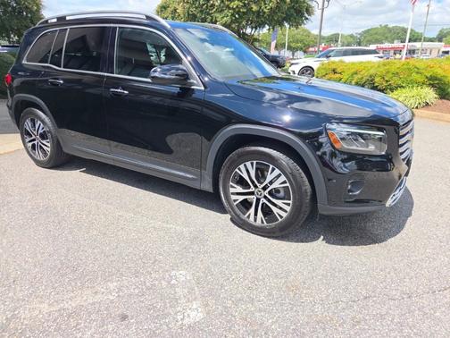 2024 Mercedes-Benz GLB 250 