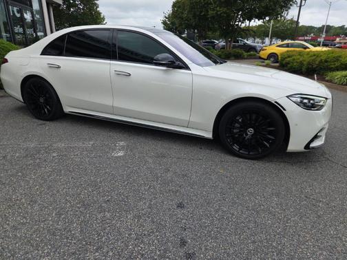 White 2022 Mercedes-Benz S-Class 4MATIC