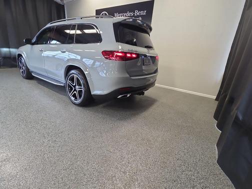 MANUFAKTUR Alpine Grey 2025 Mercedes-Benz GLS 450 4MATIC