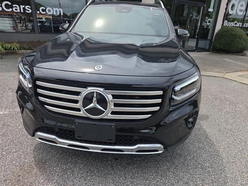 Night Black 2025 Mercedes-Benz GLB 250 4MATIC
