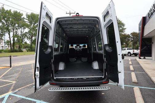 Arctic White 2024 Mercedes-Benz Sprinter 2500 High Roof