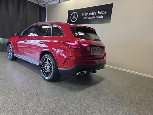 MANUFAKTUR Patagonia Red Metallic 2025 Mercedes-Benz GLC 300 4MATIC