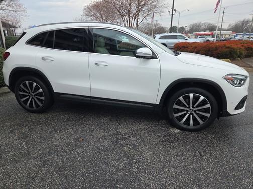 2023 Mercedes-Benz GLA 250 Base