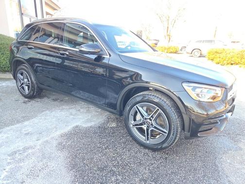 2022 Mercedes-Benz GLC 300 