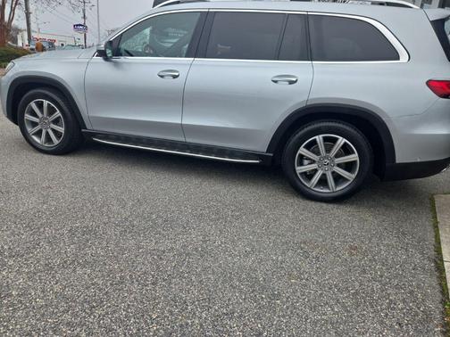 Cirrus Silver Metallic 2022 Mercedes-Benz GLS 450 4MATIC