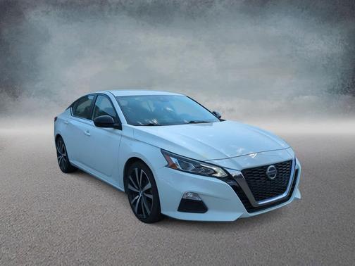 2020 Nissan Altima SR FWD
