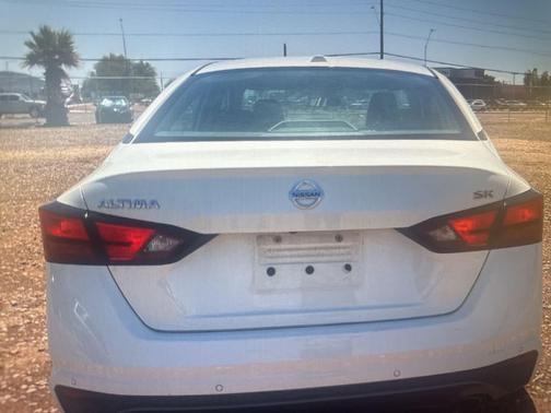 2020 Nissan Altima SR FWD