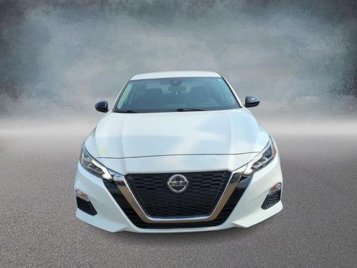 2020 Nissan Altima SR FWD