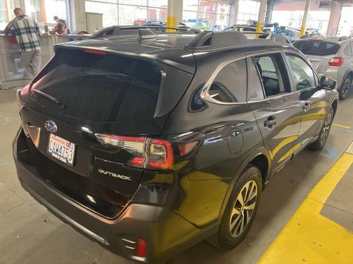 2022 Subaru Outback Premium