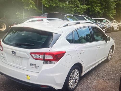 2017 Subaru Impreza 2.0i Premium