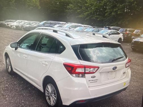 2017 Subaru Impreza 2.0i Premium