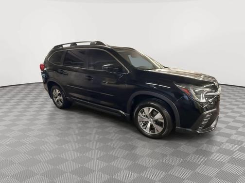 Crystal Black Silica 2024 Subaru Ascent Premium 7-Passenger