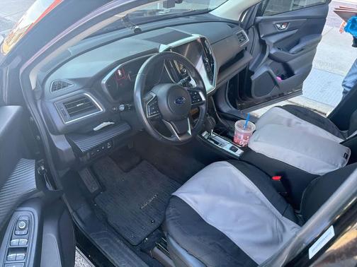 Crystal Black Silica 2024 Subaru Ascent Premium 7-Passenger