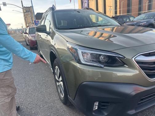 2022 Subaru Outback Premium