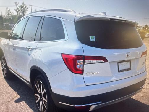 2021 Honda Pilot Touring 8-Passenger