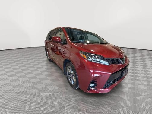 2019 Toyota Sienna SE Premium
