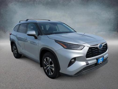 2021 Toyota Highlander Hybrid XLE