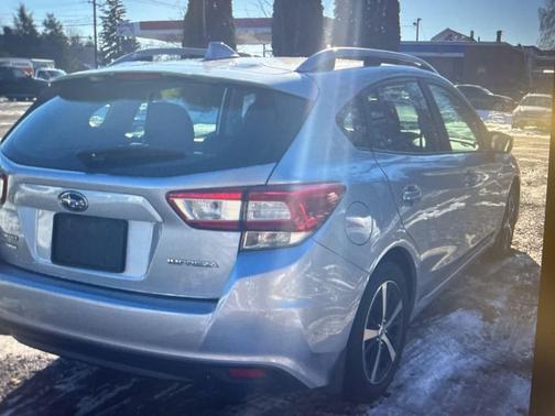 2019 Subaru Impreza 2.0i Premium