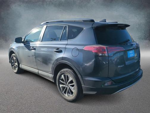 2018 Toyota RAV4 Hybrid XLE