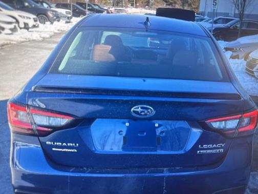2022 Subaru Legacy Touring XT