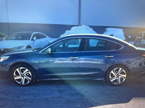 2022 Subaru Legacy Touring XT