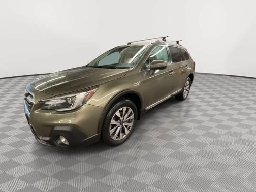Wilderness Green Metallic 2019 Subaru Outback 3.6R Touring