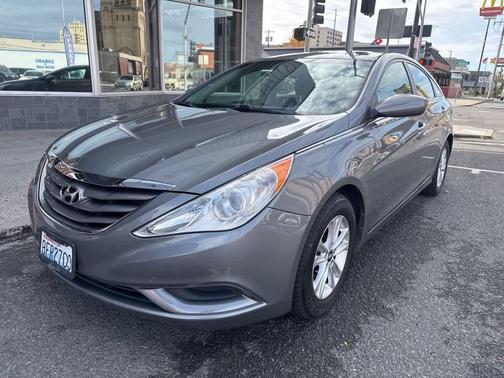 2013 Hyundai SONATA GLS
