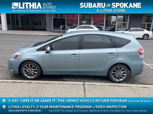 2015 Toyota Prius v Three