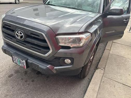 2017 Toyota Tacoma SR5