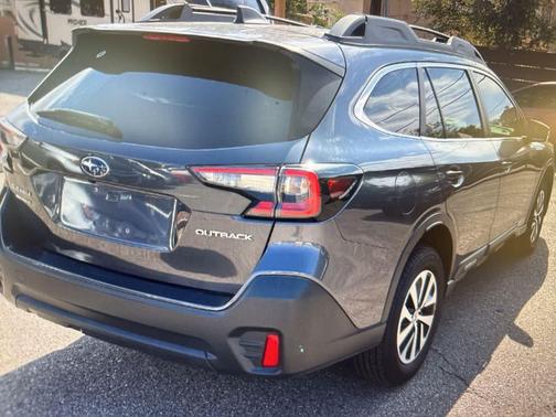2022 Subaru Outback Premium