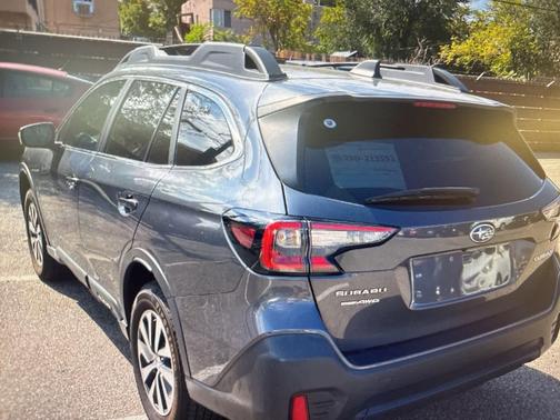 2022 Subaru Outback Premium